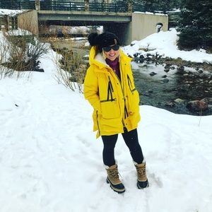 Yellow orolay thickened down jacket